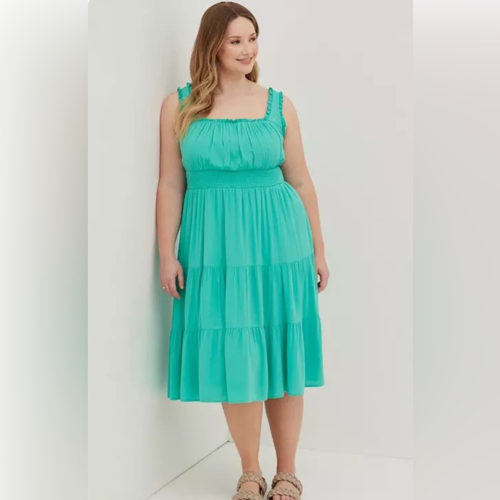 NWOT Torrid Smocked Waist Tiered Midi Dress, crinkle gauze aqua green, size 2